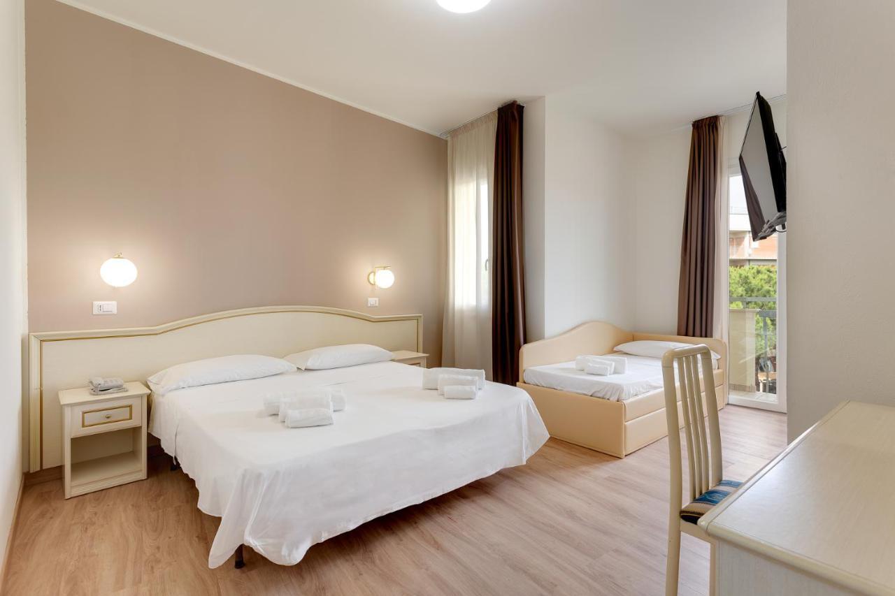Hotel Schiller Cervia Dış mekan fotoğraf