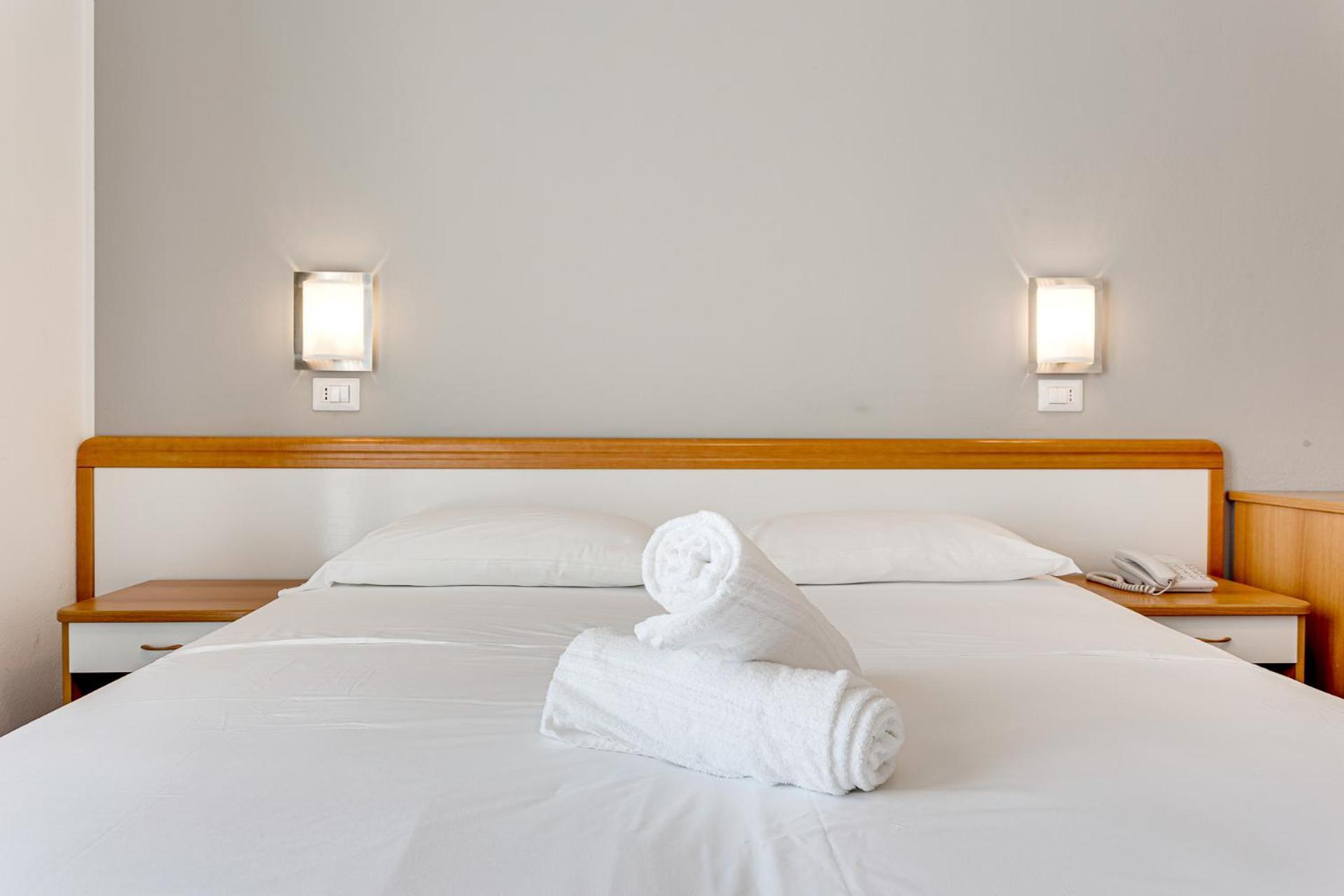 Hotel Schiller Cervia Dış mekan fotoğraf
