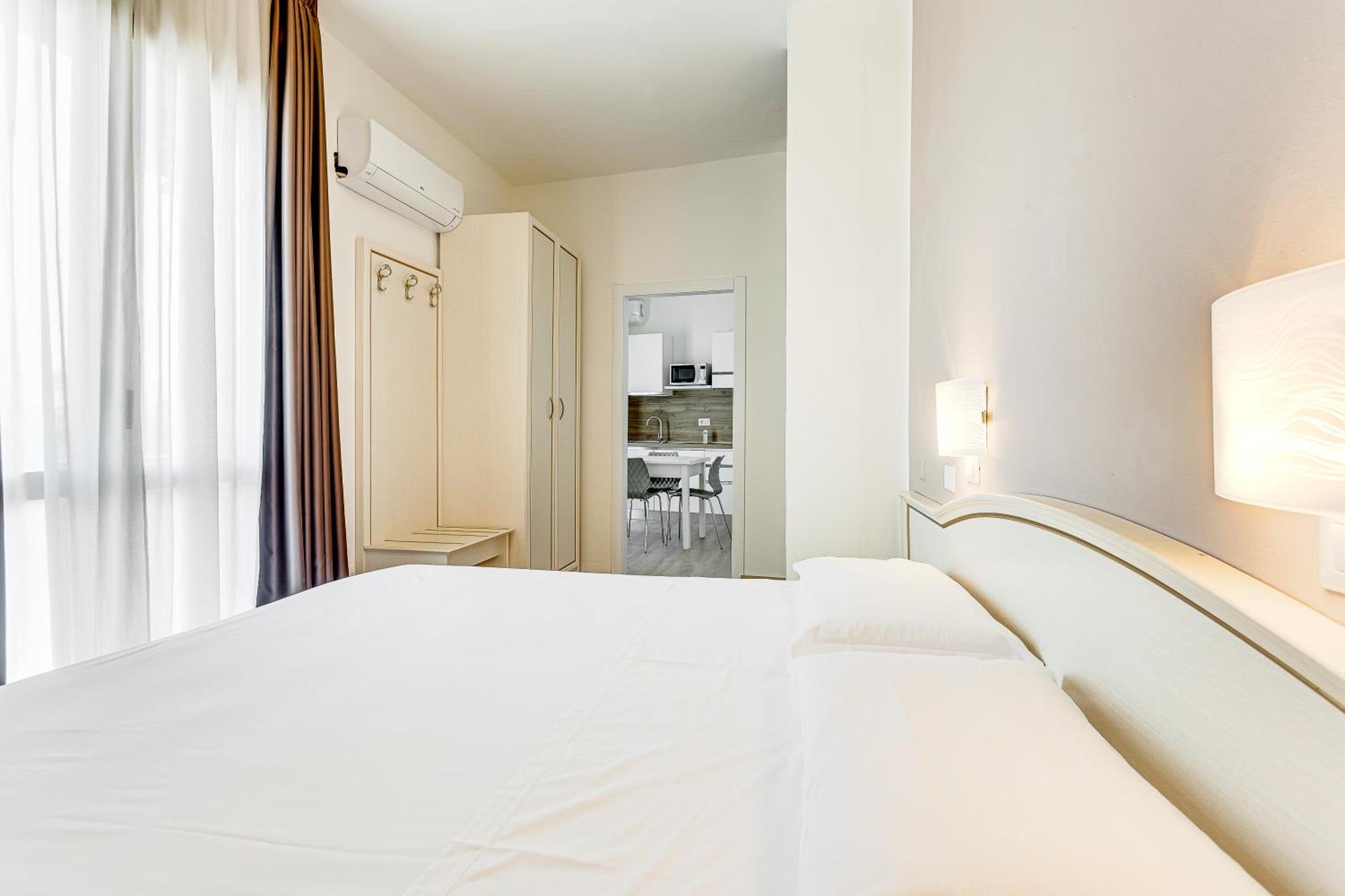 Hotel Schiller Cervia Dış mekan fotoğraf