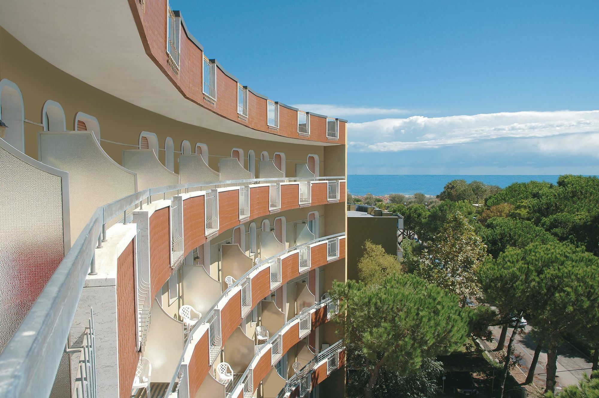 Hotel Schiller Cervia Dış mekan fotoğraf